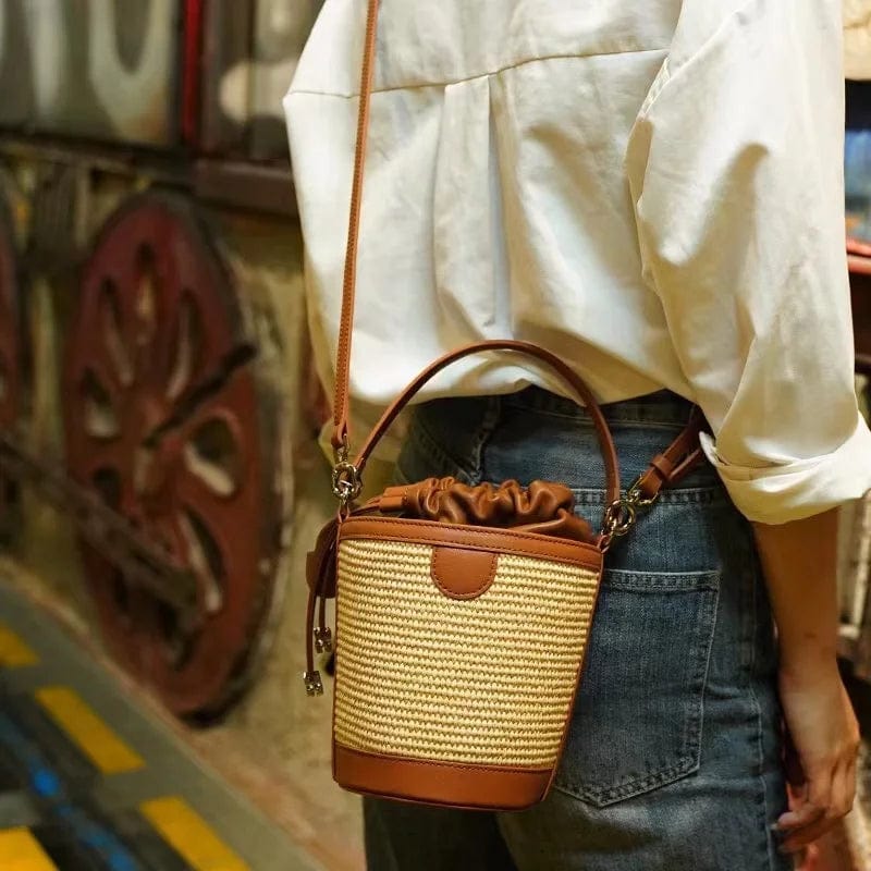 2024 high quality Woven leather Bucket tote bags leisure women patchwork handbag shopper shoulder crossbody Summer bag mini